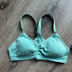 Patagonia barely there bra green size S